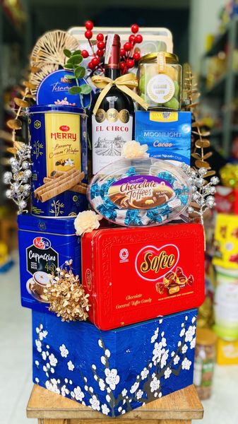 Giỏ Quà Tết Ban Mai Xanh 2024