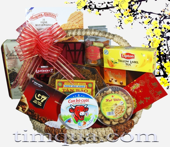 Giỏ Quà Tết Mai Vàng Đón Lộc